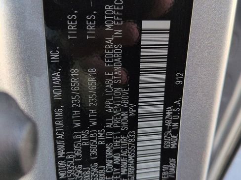 Used 2021 Toyota Highlander XLE AWD/4WD image 29