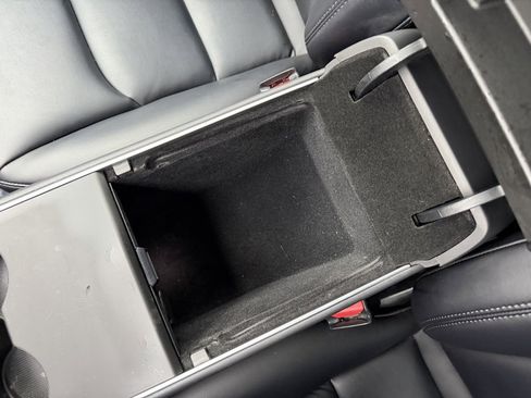 Used 2021 Tesla Model Y Long Range image 28