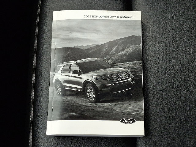 Used 2022 Ford Explorer XLT w/ Equipment Group 202A AWD/4WD image 27