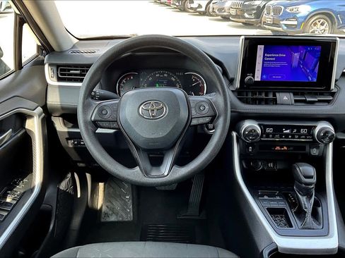 Used 2024 Toyota RAV4 XLE image 5