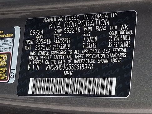 Certified 2025 Kia Sorento EX image 28