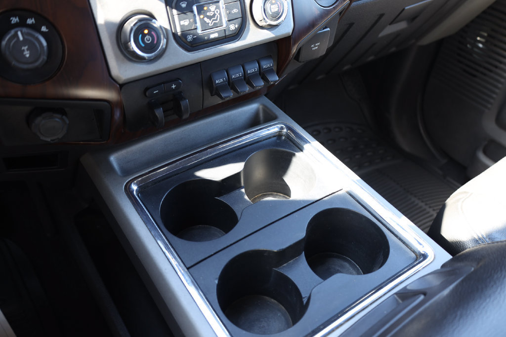 Used 2013 Ford F350 Lariat w/ Lariat Ultimate Pkg AWD/4WD image 16