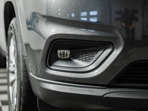 Used 2021 Jeep Cherokee Latitude Lux w/ Sun & Sound Group image 16