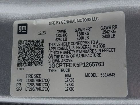 Used 2023 Chevrolet Colorado ZR2 w/ ZR2 Convenience Package III image 32