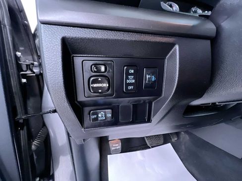 Used 2015 Toyota Tundra SR5 AWD/4WD image 16
