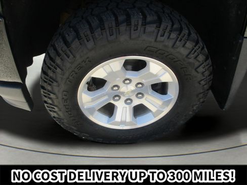 Used 2018 Chevrolet Silverado 1500 LT w/ All Star Edition AWD/4WD image 30