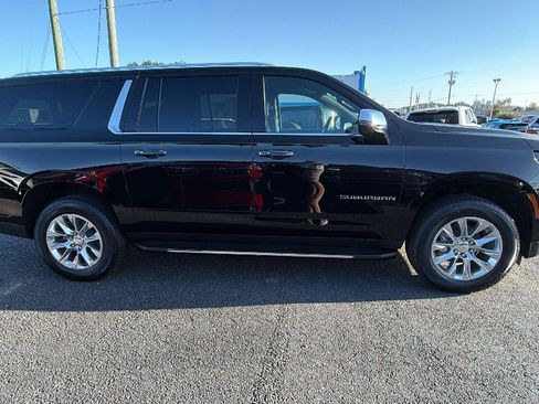 New 2026 Chevrolet Suburban Premier w/ Sun And Tow Package AWD/4WD image 7