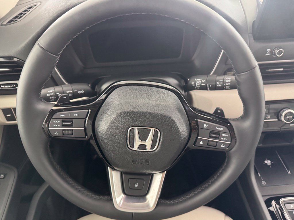 Used 2026 Honda Pilot Touring image 26