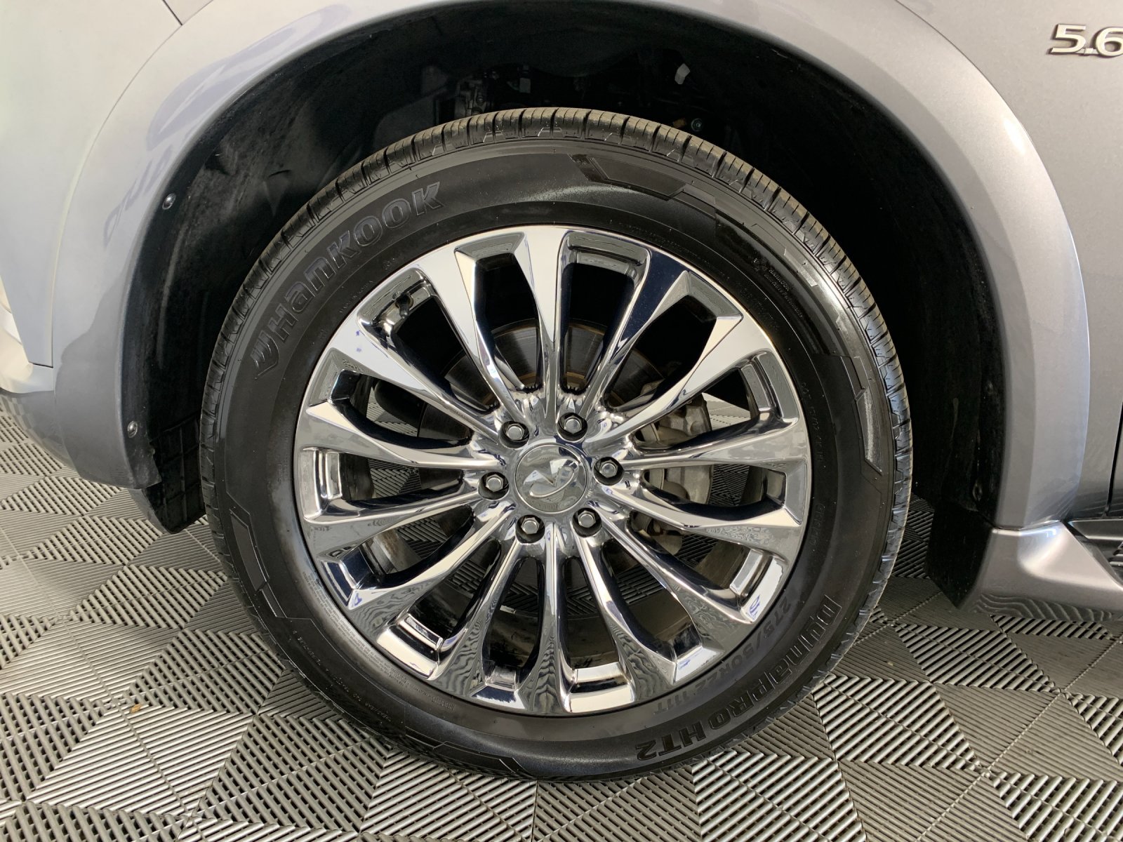 Used 2019 INFINITI QX80 Luxe w/ All-Season Package RWD image 11
