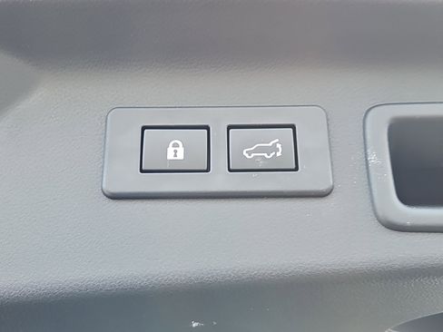 Certified 2025 Subaru Forester Premium image 14