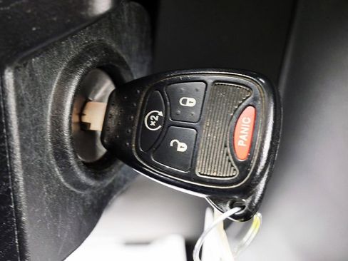 Used 2018 Jeep Wrangler Unlimited Sahara w/ Connectivity Group AWD/4WD image 24