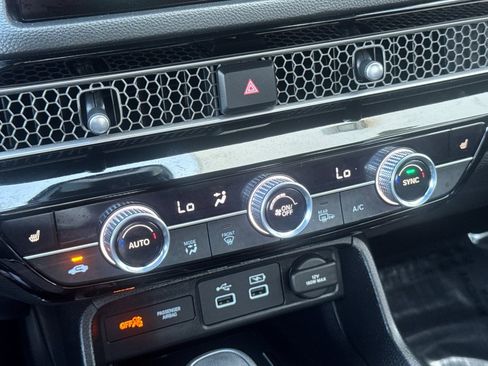 Certified 2024 Honda Civic Sport Touring image 19