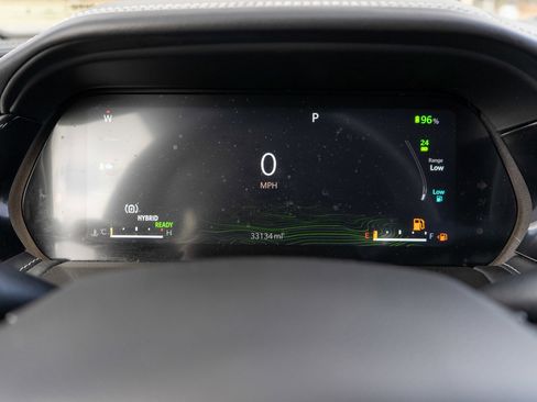 Used 2022 Jeep Grand Cherokee Limited 4xe w/ Luxury Tech Group II image 12