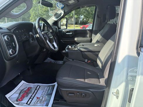 Used 2022 GMC Sierra 2500 SLE w/ SLE Convenience Package AWD/4WD image 9