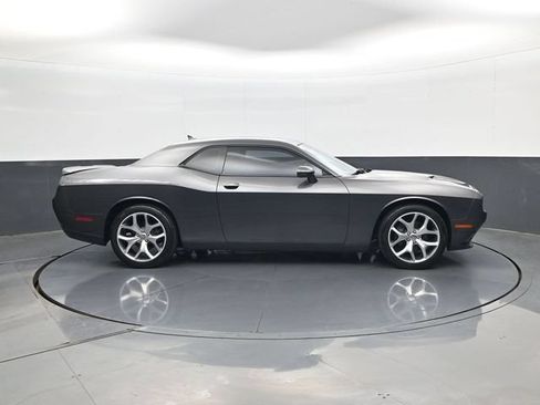 Used 2015 Dodge Challenger SXT Plus w/ Technology Group RWD image 4