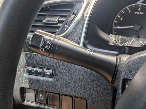 Used 2018 Nissan Murano S w/ Cargo Package FWD image 25
