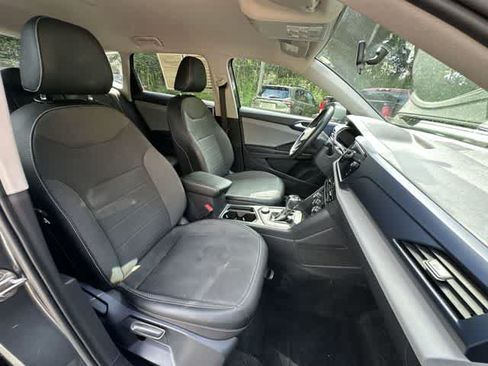 Used 2022 Volkswagen Taos SE AWD/4WD image 19