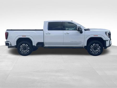 Used 2024 GMC Sierra 2500 Denali Ultimate AWD/4WD image 2