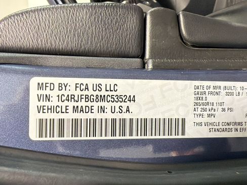 Used 2021 Jeep Grand Cherokee Limited AWD/4WD image 18