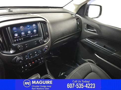 Used 2021 GMC Canyon AT4 w/ Driver Alert Package AWD/4WD image 28