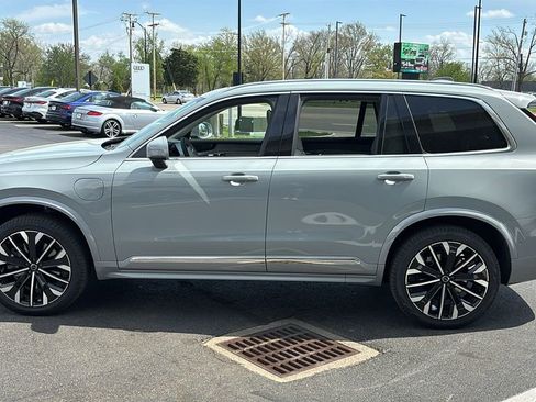 New 2026 Volvo XC90 T8 Ultra w/ Lounge Package AWD/4WD image 3
