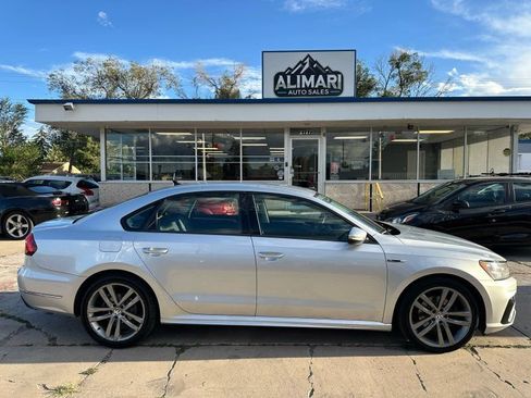 Used 2018 Volkswagen Passat 2.0T R-Line FWD image 8