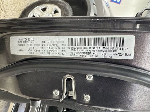 Used 2016 RAM 2500 Tradesman w/ Chrome Appearance Group image 13