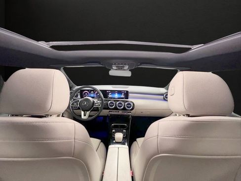 Used 2020 Mercedes-Benz A 220 4MATIC w/ Premium Package image 18