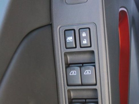 New 2026 Nissan Frontier PRO-4X w/ Pro-4x Convenience Package image 7