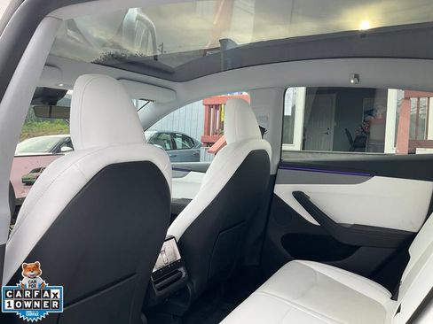 Used 2026 Tesla Model Y Long Range AWD/4WD image 34