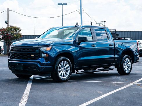 Used 2022 Chevrolet Silverado 1500 Custom RWD image 7