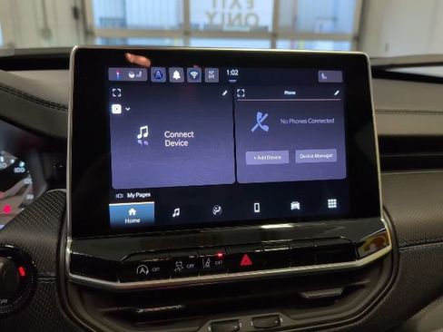 New 2026 Jeep Compass Latitude AWD/4WD image 17