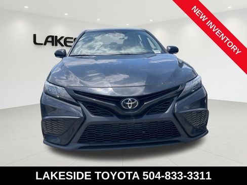 Used 2024 Toyota Camry SE FWD image 6
