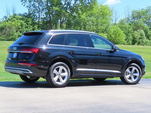 Used 2023 Audi Q7 2.0T Premium Plus w/ Premium Plus Package AWD/4WD image 3