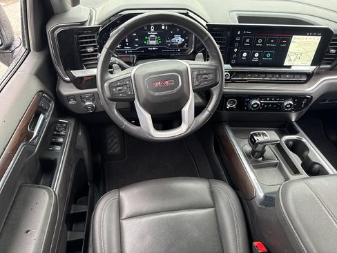Used 2023 GMC Sierra 1500 SLT w/ SLT Premium Package AWD/4WD image 17