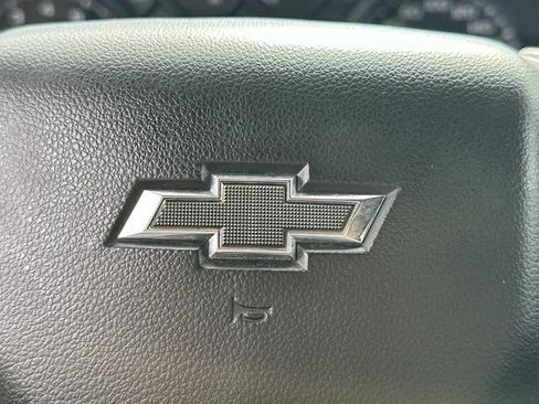 Used 2020 Chevrolet Silverado 1500 Custom Trail Boss w/ Custom Convenience Package AWD/4WD image 30