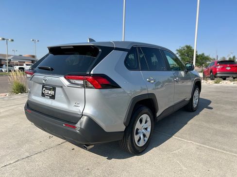 Used 2025 Toyota RAV4 LE AWD/4WD image 8