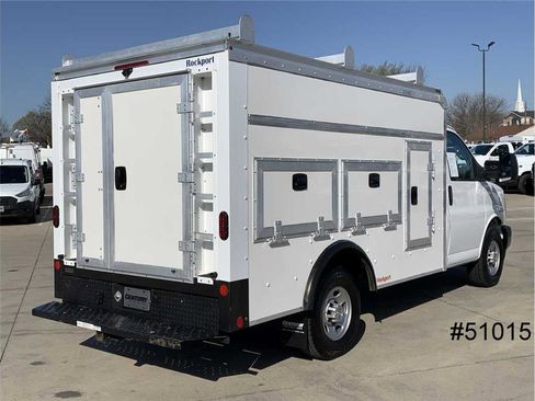 Used 2020 Chevrolet Express 3500 w/ Driver Convenience Package image 2