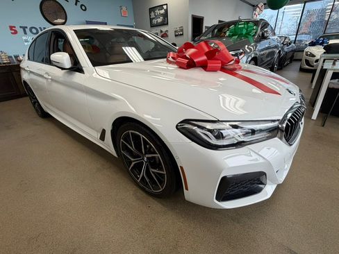 Used 2021 BMW 530i xDrive image 15
