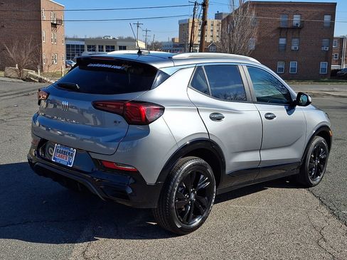 Used 2024 Buick Encore GX Sport Touring image 6