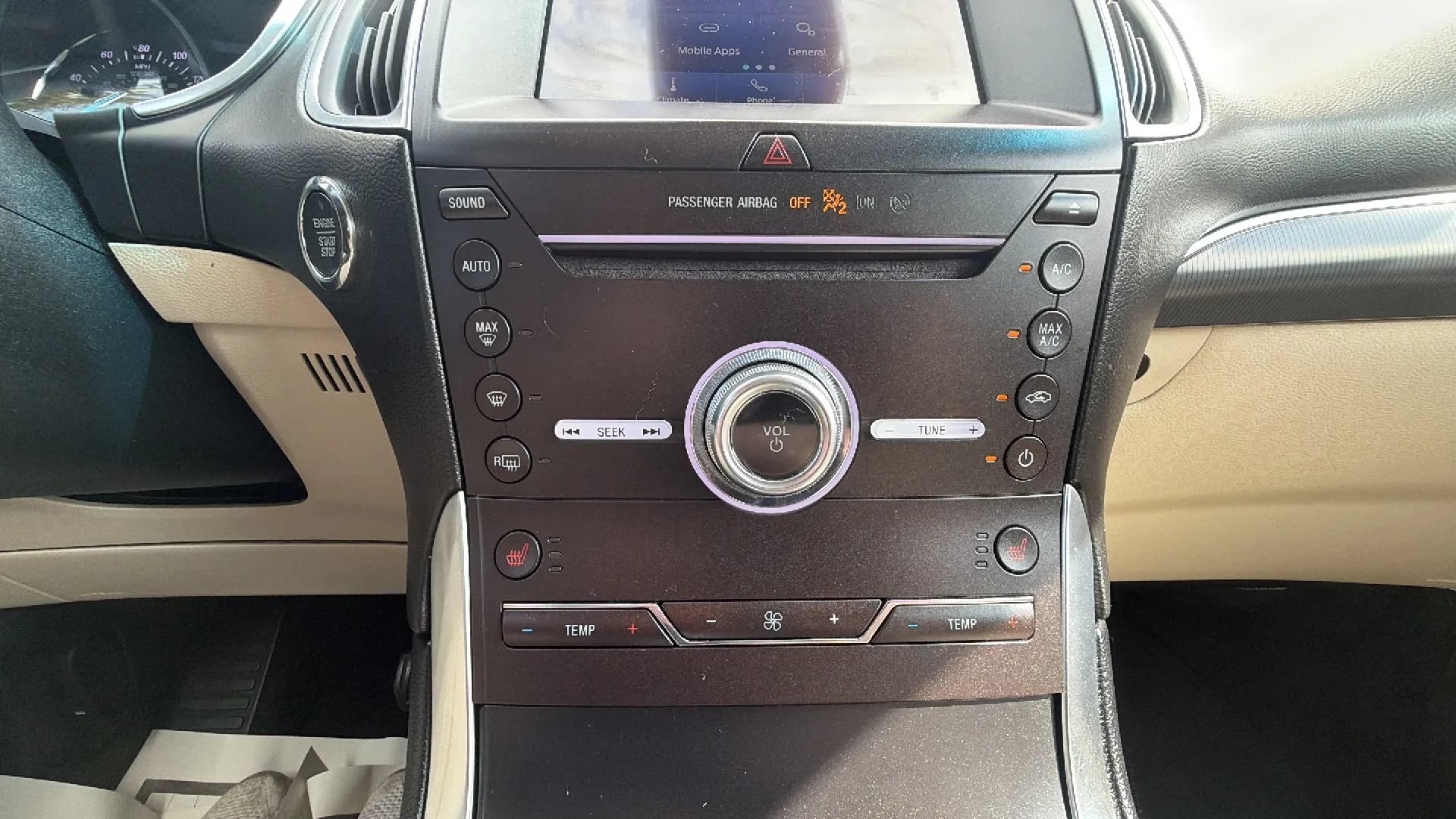 Used 2019 Ford Edge Titanium FWD image 23