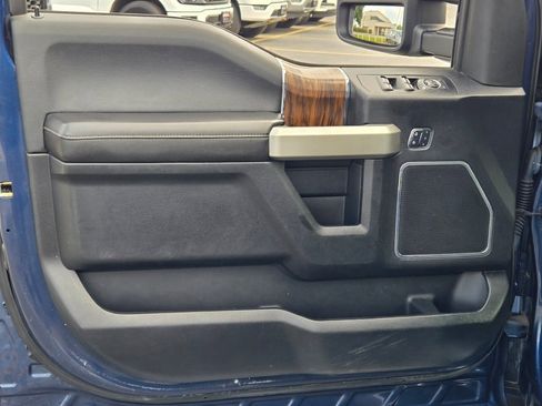 Used 2018 Ford F150 Lariat w/ Equipment Group 501A Mid image 17