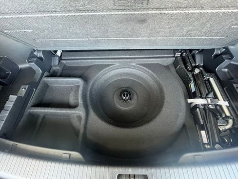 New 2026 Volkswagen Atlas SE image 25