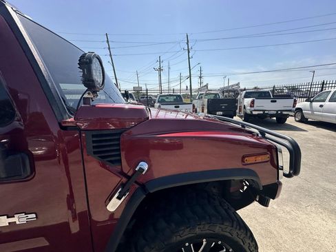 Used 2003 HUMMER H2 w/ Preferred Equipment Group AWD/4WD image 86