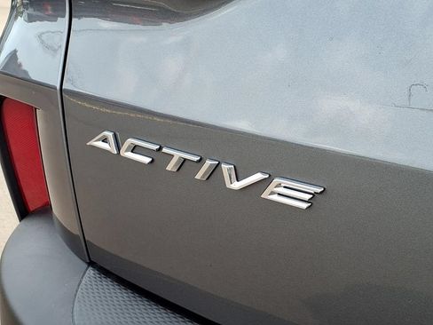 Used 2023 Ford Escape Active w/ Tech Pack #2 AWD/4WD image 9