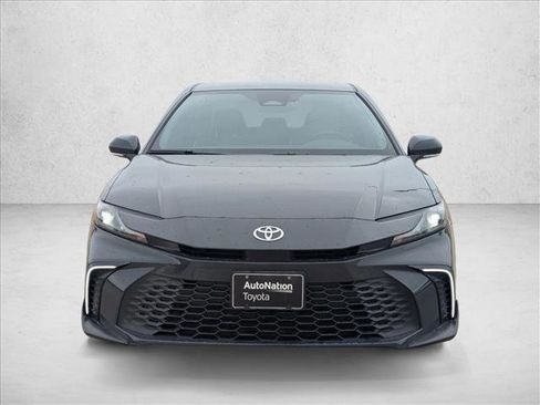 Certified 2025 Toyota Camry SE image 2