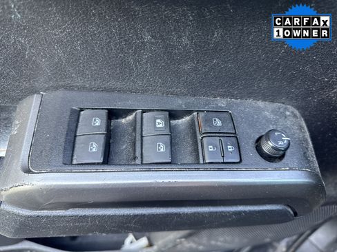 Used 2020 Toyota Tacoma SR5 RWD image 11