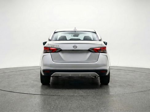 Used 2025 Nissan Versa SV FWD image 7