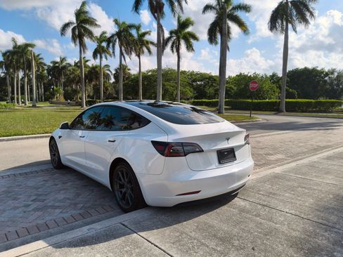 Used 2022 Tesla Model 3 RWD image 21