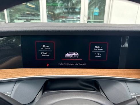 Used 2025 Volkswagen Tiguan SEL R-Line AWD/4WD image 19